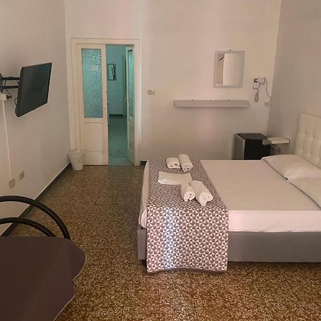 Dama Hostelbb Napoli Exterior foto